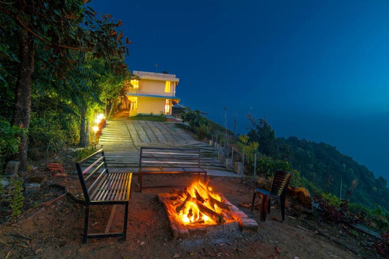 Forest County Hotell Munnar Exteriör bild